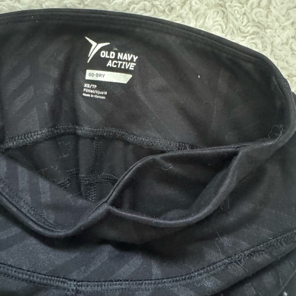 Black Old Navy Workout Leggings - Picture 5 of 5